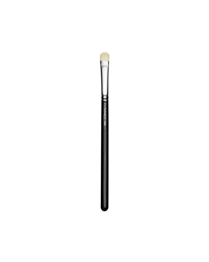 M.A.C 239s Eye Shader Brush
