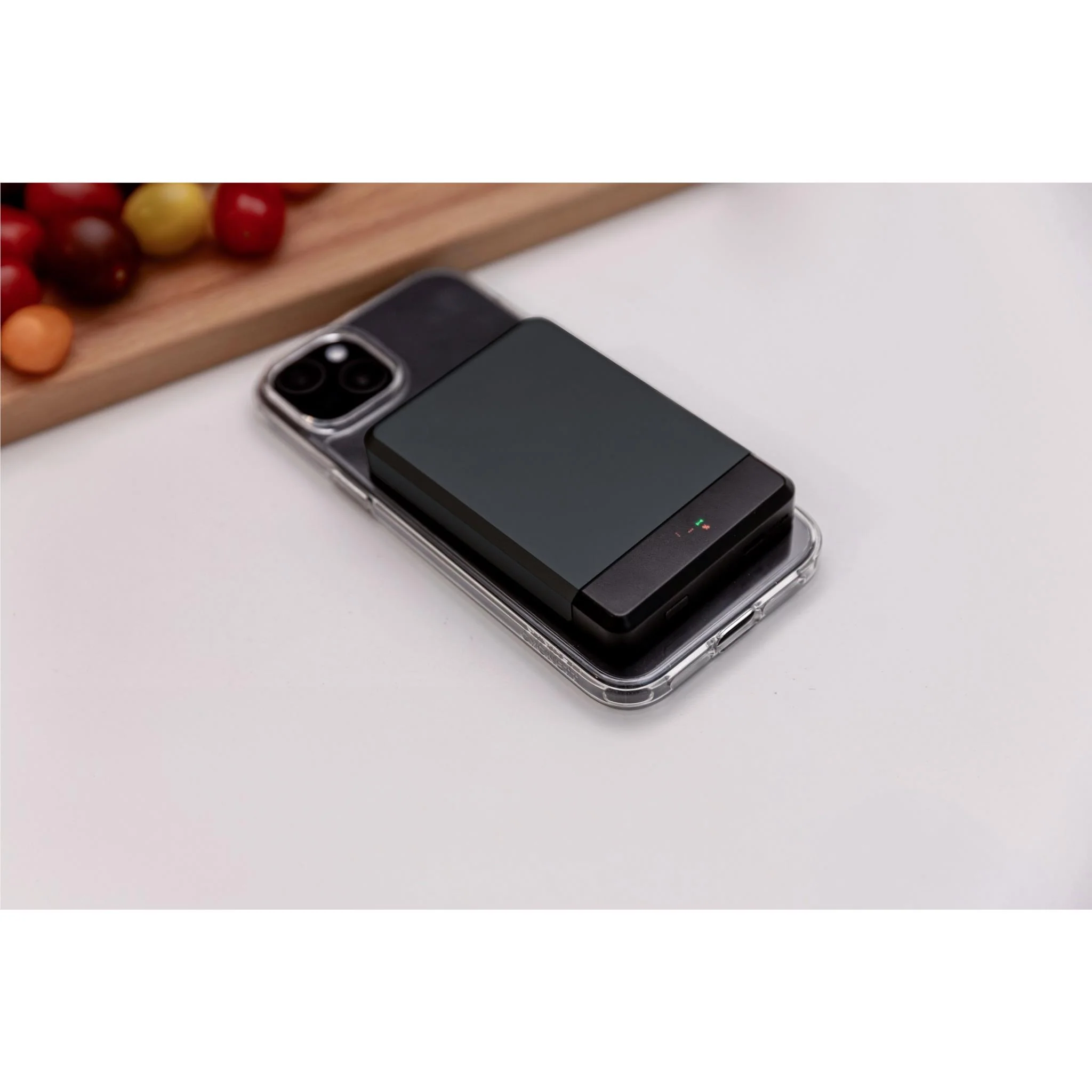 Cygnett Magnetic Wireless 10K Power Bank (Black) - Image 6